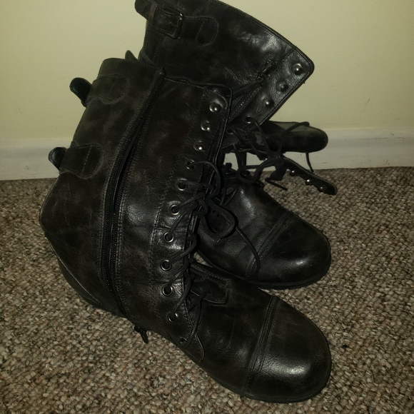 Combat boots - Picture 1 of 4